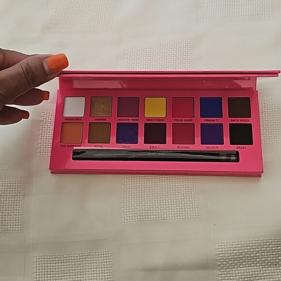 HP Alyssa Edwards Anastasia Beverly Hills 14 Shades Eyeshadow Palette Purple - Picture 3 of 16